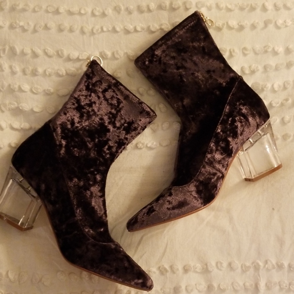 DESIGN LAB BOOTIES